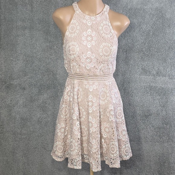 City Triangles Dresses & Skirts - City Triangles Dress Womens 12 Pink Fairy Cottagecore Lace Sleeveless High Neck